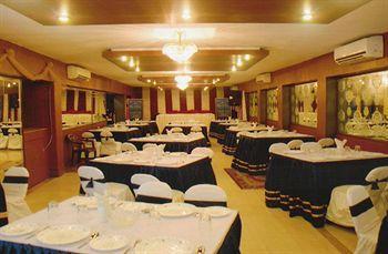 Hotel Heera International Calcutta Exterior foto